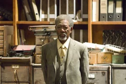 Sloan (Morgan Freeman)