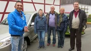 Von links: Tr&ouml;delexperte Mauro Corradino, Darius, Manfred, Ingrid und Bj&ouml;rn.Von links: TrĂ&para;delexperte Mauro Corradino, Darius, Manfred, Ingrid und BjĂ&para;rn.