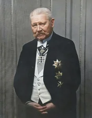 Hindenburg steht der Demokratie skeptisch gegen&uuml;ber. In der Krise wird er zur Schl&uuml;sselfigur f&uuml;r die Zukunft der Republik.