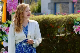 Die Holzhandwerkerin Moriah (Rachelle Lefevre) m&ouml;chte den Leuchtturm in einer franz&ouml;sischen K&uuml;stenstadt restaurieren. Doch dann trifft sie auf Ben, der andere Pl&auml;ne hat.