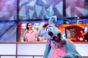 Woozle (re.) m&ouml;chte sich als Eiskunstl&auml;ufer versuchen und damit sogar bei den Woolympischen Winterspielen antreten. Au&szlig;erdem steht bei Maria (li.) und Woozle ein Filmabend an. Ohne Explosionen und Erfindungen, daf&uuml;r mit Popcorn.