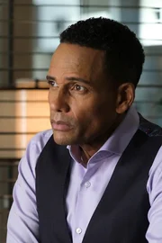 Dr. Marcus Andrews (Hill Harper)