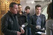 V.l.: Hank Voight (Jason Beghe), Detective Sumners (Sydney Tamiia Poitier), Adam Ruzek (Patrick John Flueger), Antonio Dawson (Jon Seda) V.l.: Hank Voight (Jason Beghe), Detective Sumners (Sydney Tamiia Poitier), Adam Ruzek (Patrick John Flueger), Antonio Dawson (Jon Seda)