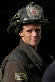 Bei Casey (Jesse Spencer) ist viel los: Er k&uuml;mmert sich um die Kinder einer Bekannten und auf der Feuerwache geht es auch drunter und dr&uuml;ber.