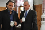 Michael (Erich Altenkopf, l.); Werner (Dirk Galuba, r.)
