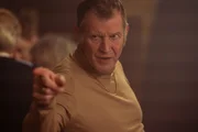 Jason Flemyng als Albert Lord