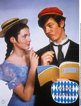 Die kesse Berlinerin Lilly Klausing (Kristina Nel) und der Abiturient Ludwig (Hansi Kraus) sind sehr angetan von einander. : Honorarfrei bei Nennung ARD - Filmredaktion, Frankfurt, Bertramstr. 8, Tel.: 069/ 1509378