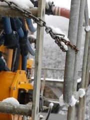 Der Schnee kommt in Glacier Creek, Valdez Alaska, an. Der Schnee kommt in Glacier Creek, Valdez Alaska, an.