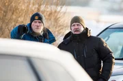Kommissar William Wisting (Sven Nordin, l.) und sein Kollege Nils Hammer (Mads Ousdal) ermitteln nach Leichenfunden. Kommissar William Wisting (Sven Nordin, l.) und sein Kollege Nils Hammer (Mads Ousdal) ermitteln nach Leichenfunden.
