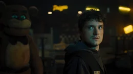 Mike (Josh Hutcherson)