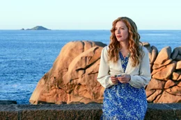 Die Holzhandwerkerin Moriah (Rachelle Lefevre) m&ouml;chte den Leuchtturm in einer franz&ouml;sischen K&uuml;stenstadt restaurieren. Doch dann trifft sie auf Ben, der andere Pl&auml;ne hat.