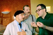 "Dolce Vita & Co.", "Alles Fassade." Im Bild (v.li.): Christoph F&auml;lbl (Boris), G&ouml;tz Kauffmann (Franz), Michael Niavarani (Mario Hubinger).