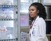 Summer Brown (Dr. Olivia Jackson).