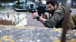 Elitesoldaten unter der F&uuml;hrung des erfahrenen Navy Seals Blake Harris (Scott Adkins)  und die CIA-Analystin Zoe Anderson landen auf einer polnischen Ostsee-Insel, auf der sich ein geheimes US-Milit&auml;rgef&auml;ngnis befindet.