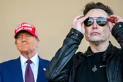 Immer an Trumps Seite ist Elon Musk, der durch die gr&ouml;&szlig;te Wahlkampfspende aller Zeiten eine gro&szlig;e Machtf&uuml;lle bekam