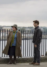 Vera Stanhope (Brenda Blethyn, l.); Aiden Healy (Kenny Doughty, r.)