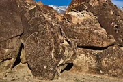 E9KYGB Chidago Canyon Petroglyphs at Fish Slough Road in Chalfant Valley, Mojave Desert, near Bishop, California, USA
