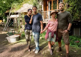 Zwei Paare &ndash; aber wer geh&ouml;rt wirklich zusammen? Eva (Julia Brendler, 2. v. re.) mit ihrem neuen Freund Felix (Christoph Letkowski, re.) sowie Marc (Stephan Luca, 2. v. li.) mit seiner neuen Freundin Sophie (Bettina Zimmermann, li.).