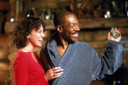 Mit Hilfe seiner Frau Lisa (Kristen Wilson) gelingt es Dr. Dolittle (Eddie Murphy), eine einstweilige Verf&uuml;gung gegen einen Unternehmer zu erwirken, der den Lebensraum der Tiere zerst&ouml;rt.