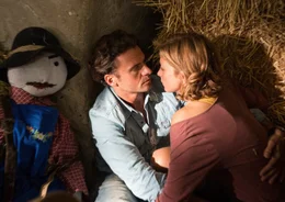 Zwischen den Ex-Eheleuten Eva (Julia Brendler) und Marc (Stephan Luca) funkt es &uuml;berraschend wieder.