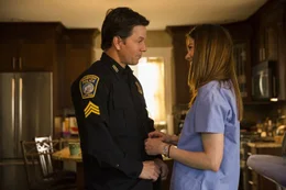 L-R:  Section Chief Mateo Cruz (Esai Morales) und Jennifer Jareau (A.J. Cook)