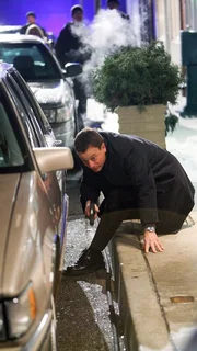 Det. Mac Taylor (Gary Sinise) rennt die Zeit davon, denn ein M&ouml;rder ist noch auf freiem Fu&szlig;.