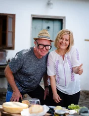 Thomas Nowak, K&auml;sesommeli&egrave;re Daniela Pavel.