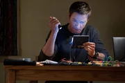 Aaron Cross (Jeremy Renner)