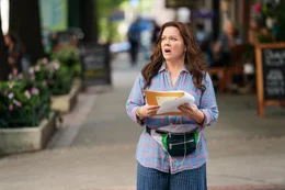 Von der k&uuml;nstlichen Intelligenz als Forschungsobjekt auserkoren: Melissa McCarthy als Carol Peters