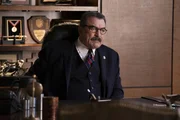 Frank Reagan (Tom Selleck)