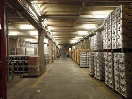 IT-Depot im Materiallager Mechernich  +++ Die Verwendung des sendungsbezogenen Materials ist nur mit dem Hinweis und Verlinkung auf RTL+ gestattet. +++