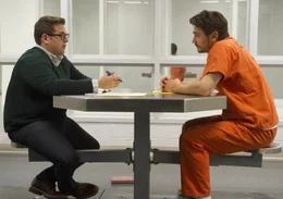 Der verurteilte, angebliche M&ouml;rder Christian Longo (James Franco, r.) m&ouml;chte endlich die Wahrheit &uuml;ber den Tod seiner Familie ans Licht bringen, doch er hat eine Bedingung. Er will die Wahrheit lediglich dem j&uuml;ngst entlassenen Journalisten Michael Finkel (Jonah Hill, l.) anvertrauen. Doch warum?