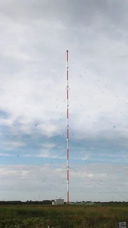 Sendeturm Marinefunkstelle Ramsloh  +++ Die Verwendung des sendungsbezogenen Materials ist nur mit dem Hinweis und Verlinkung auf RTL+ gestattet. +++