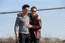 Colin Farrell als Marty (l.)