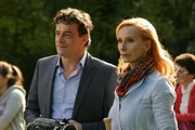 Bella (Andrea Sawatzki) feiert mit ihrem Ex-Mann Martin (Thomas Sarrbacher) den Geburtstag des gemeinsamen Adoptivsohns...doch die Stimmung ist alles andere als gut. Bella Amore, in Verbindung mit der Sendung bei Nennung ZDF/Volker Roloff