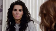 Jane Rizzoli (Angie Harmon) fällt es immer schwerer, ihr Schwangerschaft geheim zu halten. Außerdem muss sie es langsam dem zukünftigen Vater sagen... Jane Rizzoli (Angie Harmon) fällt es immer schwerer, ihr Schwangerschaft geheim zu halten. Außerdem muss sie es langsam dem zukünftigen Vater sagen...