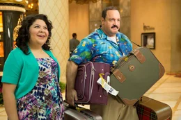 L-R: Maya Blart (Raini Rodriguez), Paul Blart (Kevin James)