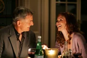 Blick in die Vergangenheit: Gibbs (Mark Harmon, l.) und Shepard (Lauren Holly, r.) bei einem romantischen Adendessen ...