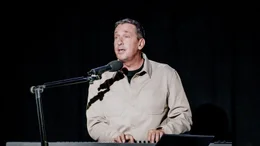 Viktor Gernot.
