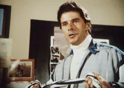 Ray Martin (Peter Brown) mit seiner Mordwaffe: Jennifer soll sein drittes Opfer werden. Ray Martin (Peter Brown) mit seiner Mordwaffe: Jennifer soll sein drittes Opfer werden.