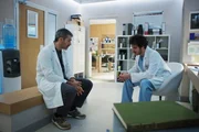 DOC - Es liegt in deinen H&auml;nden. Staffel 3, Folge 11. Luca Argentero als Dr. Andrea Fanti, Pierpaolo Spollon als Dr. Riccardo Bonvegna. SRF/SONY Pictures