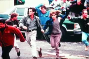 Harry Dalton (Pierce Brosnan) und Rachel (Linda Hamilton)