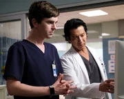 l-r: Dr. Shaun Murphy (Freddie Highmore), Dr. Alex Park (Will Yun Lee).