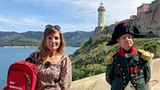 In Portoferraio lässt sich Simone Sombecki von Kaiser Napoleon persönlich durch seine ehemalige Stadtresidenz führen. In Portoferraio lässt sich Simone Sombecki von Kaiser Napoleon persönlich durch seine ehemalige Stadtresidenz führen.