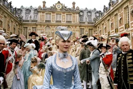 Marie Antoinette (Kirsten Dunst)