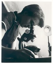 Rosalind_Franklin-topaz_MRC Laboratory of Molecular Biology Rosalind_Franklin-topaz_MRC Laboratory of Molecular Biology