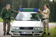 Hubert (Christian Tramitz, r.) und Girwidz (Michael Brandner, l.) wollen herausfinden, ob die Explosion ein Unfall war oder doch Mord. Hubert (Christian Tramitz, r.) und Girwidz (Michael Brandner, l.) wollen herausfinden, ob die Explosion ein Unfall war oder doch Mord.
