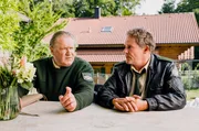 Hubert (Christian Tramitz, r.) und Girwidz (Michael Brandner, l.) verhören die geschockte Alena Grünthaler. Hubert (Christian Tramitz, r.) und Girwidz (Michael Brandner, l.) verhören die geschockte Alena Grünthaler.