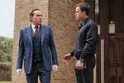 Professor Jasper Tempest (r., Ben Miller) und DS Dan Winters (l., Barney White).
