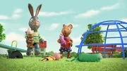 Pip und Posy haben neue Spielzeuge und deshalb Schweinchen und Froschi links liegen gelassen. Das tut ihnen jetzt leid.
